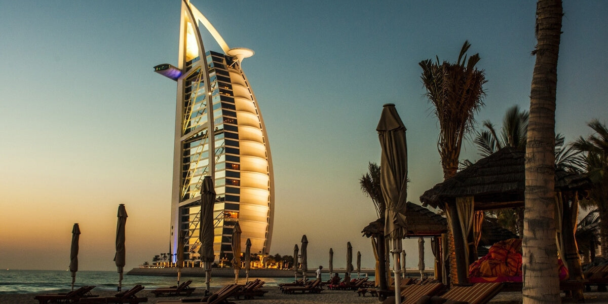 5 Best Beaches to BodySurf & Handboard in Dubai U.A.E